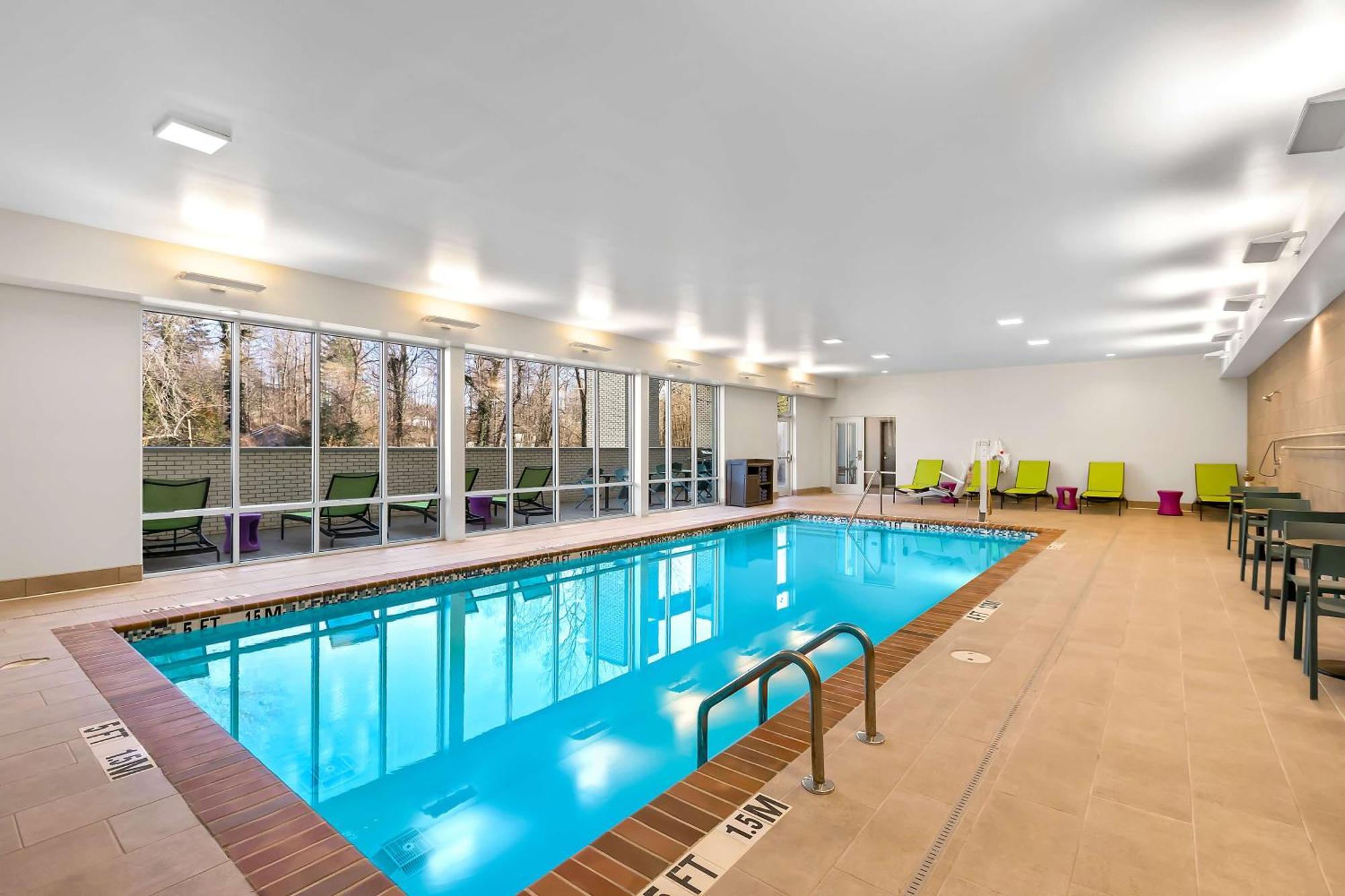 Home2 Suites By Hilton Хендерсонвилл Экстерьер фото